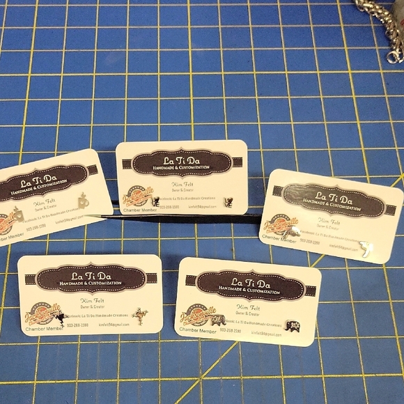 Lot of 6 Silver Tone Earrings - Picture 1 of 6